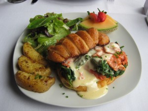 Smoked Salmon Florentine Croissant Sandwich 