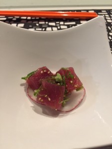 Yellowfin tuna with Gomaae 
